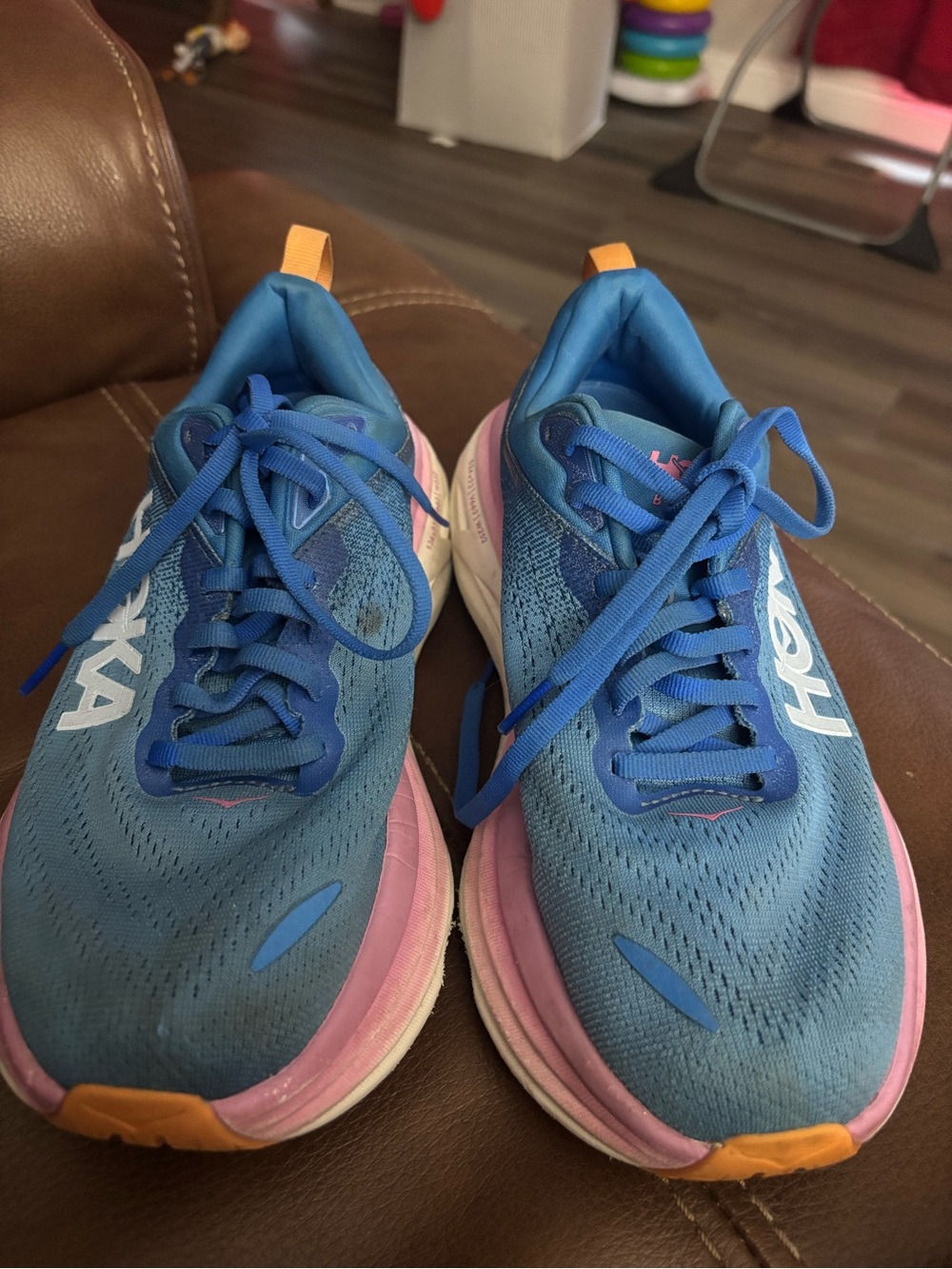 Hoka Bondi 8 blue and pink 7D wide running